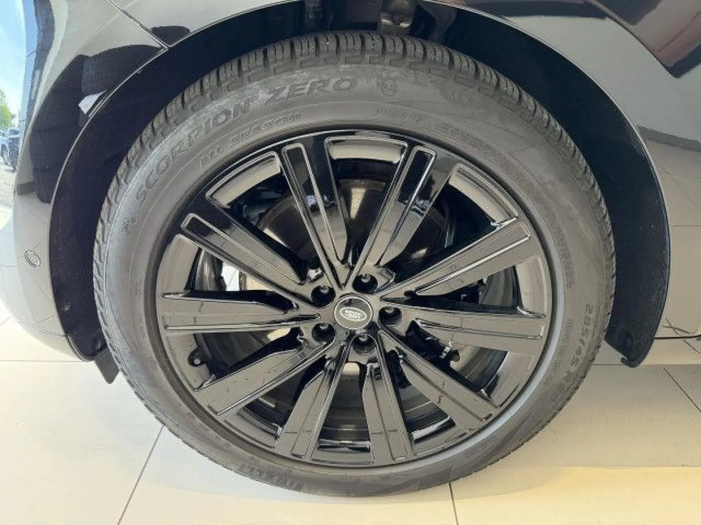Range Rover P460e Hybrid LWB Autobio HUD Navi