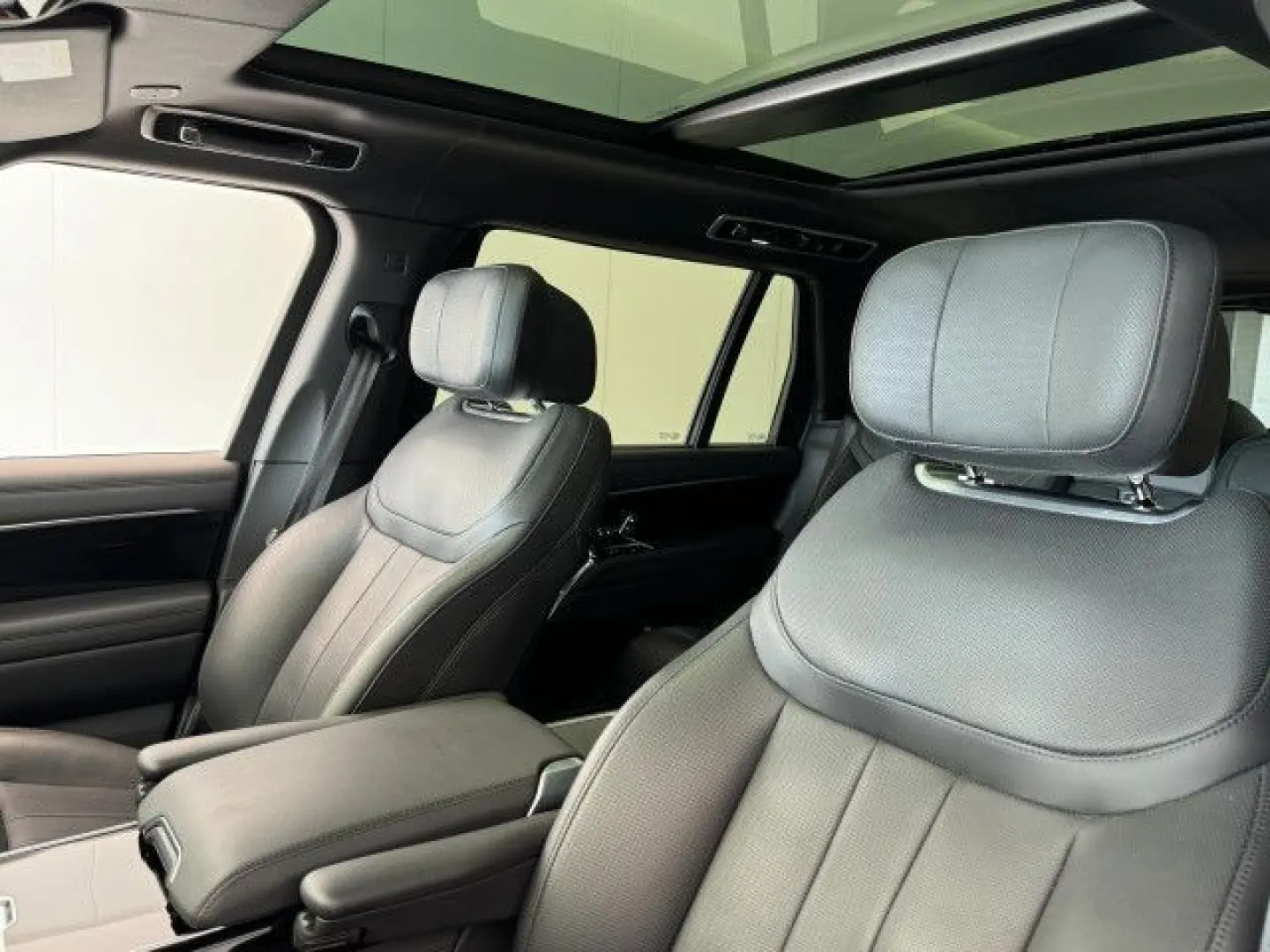 Range Rover P460e Hybrid LWB Autobio HUD Navi