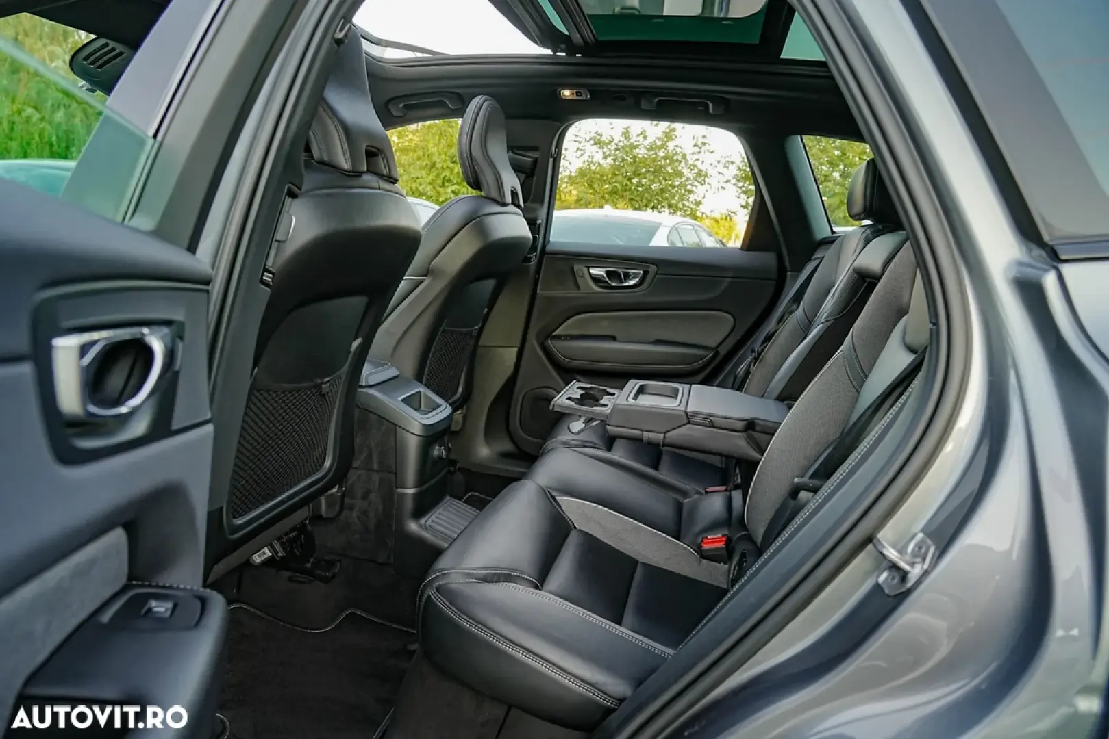 Volvo XC 60 Recharge T8 Twin Engine eAWD R-Design