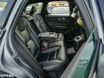 Volvo XC 60 Recharge T8 Twin Engine eAWD R-Design