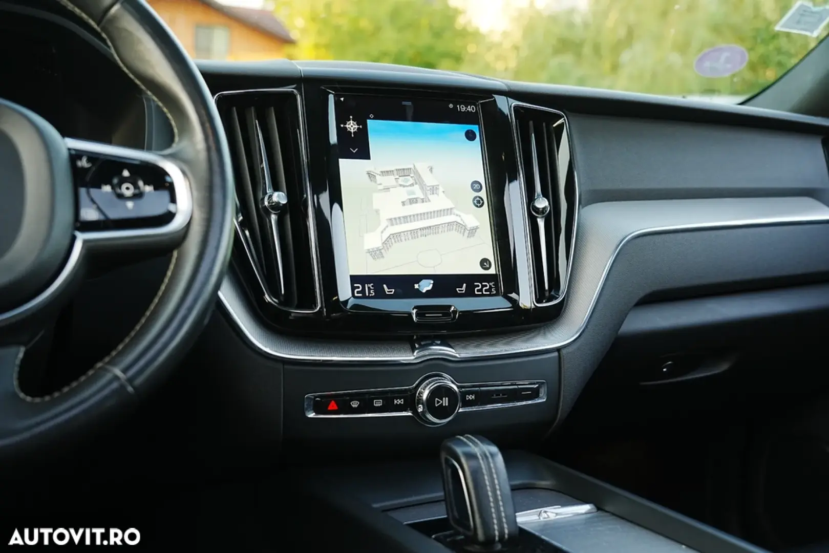 Volvo XC 60 Recharge T8 Twin Engine eAWD R-Design