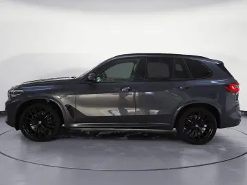 X5 xDrive30d