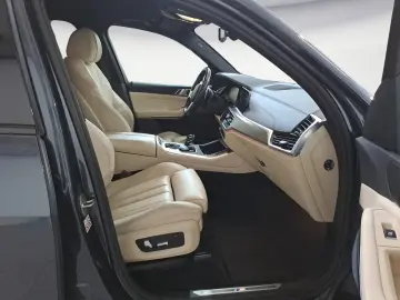 X5 xDrive30d