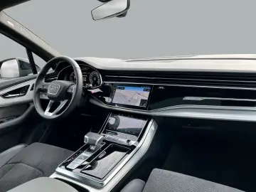 Audi Q7 45 TDI quattro S-LINE