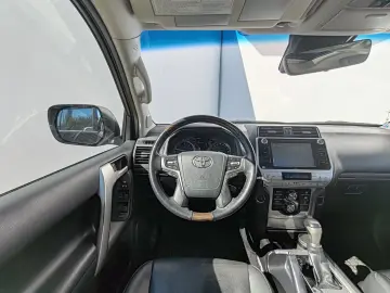 Toyota Land Cruiser 2.8l Turbo D-4D AVS Aut. Luxury