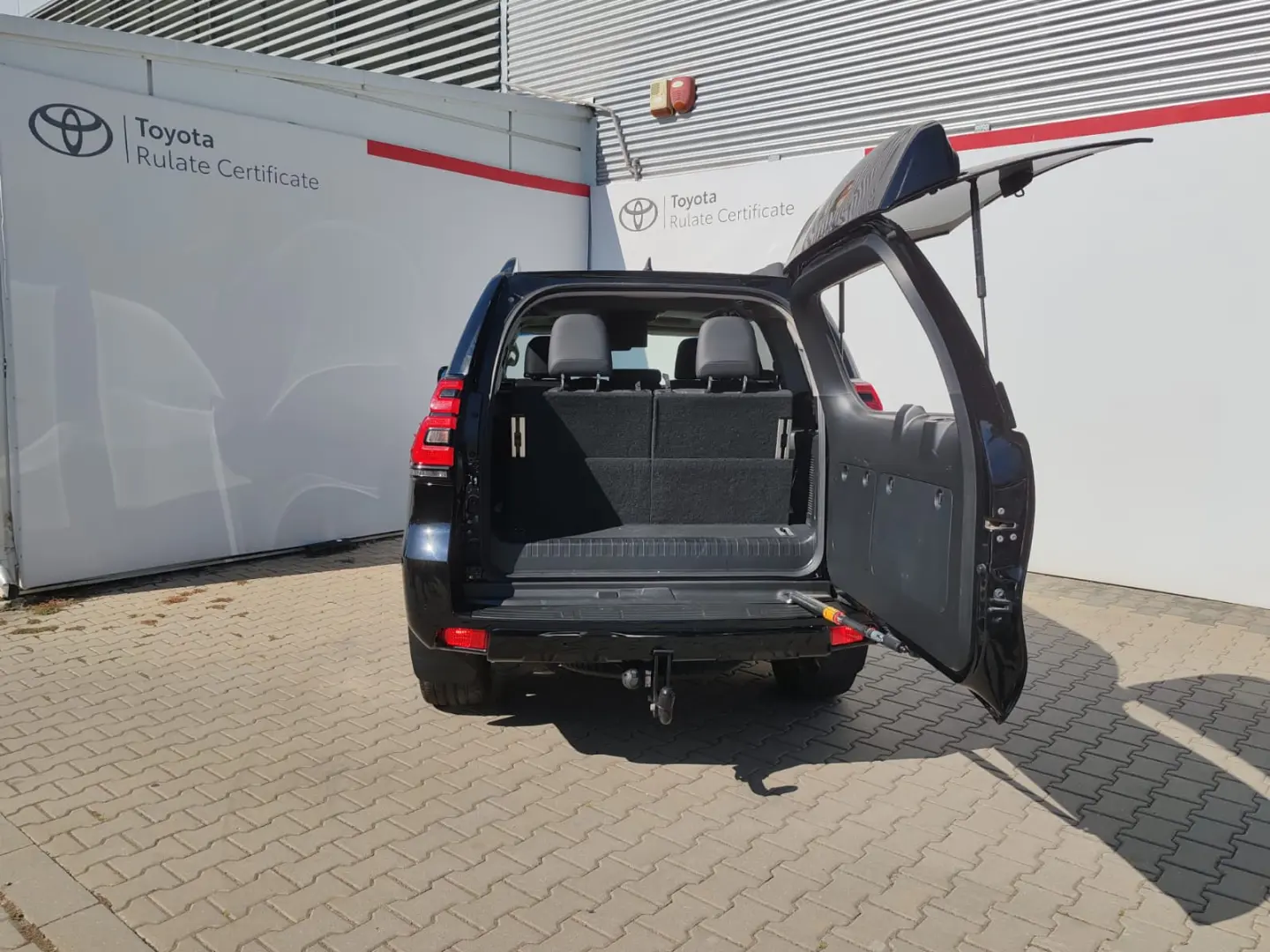 Toyota Land Cruiser 2.8l Turbo D-4D AVS Aut. Luxury