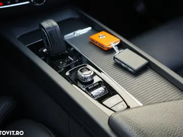 Volvo XC 60 Recharge T6 Twin Engine eAWD