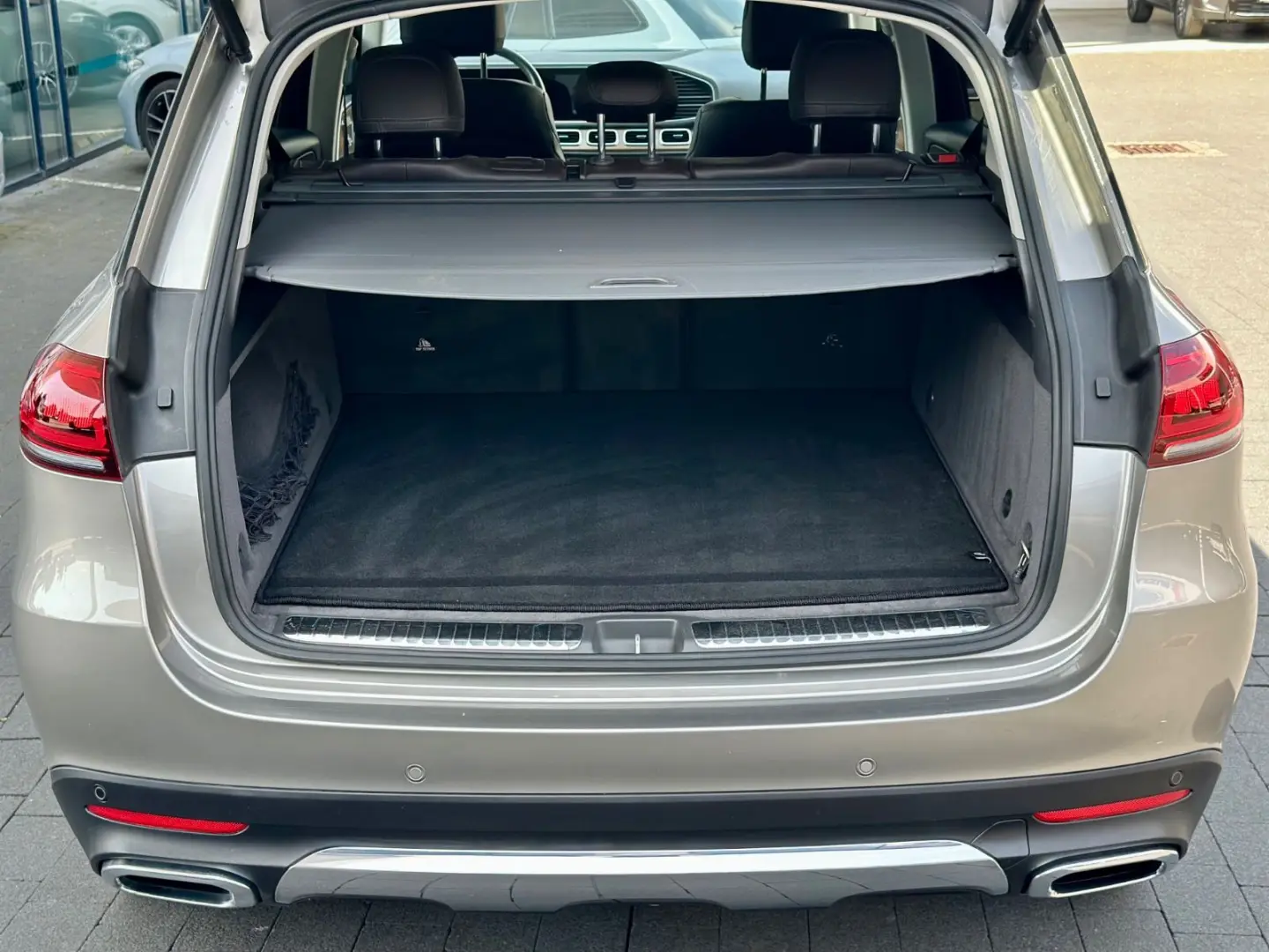 GLE 350 d 4Matic   Airmatic   AHK   360    Leder