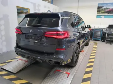 X5 xDr30d M Sport PANO ACC AHK Standh. HK 22