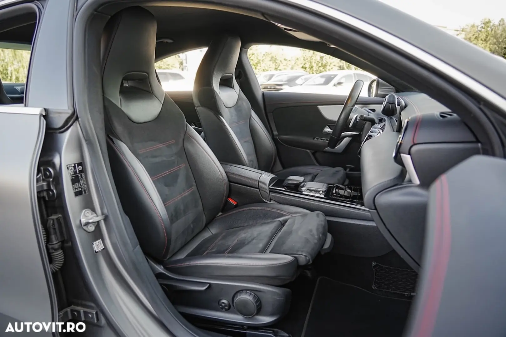 Mercedes-Benz CLA 180 7G-DCT AMG Line