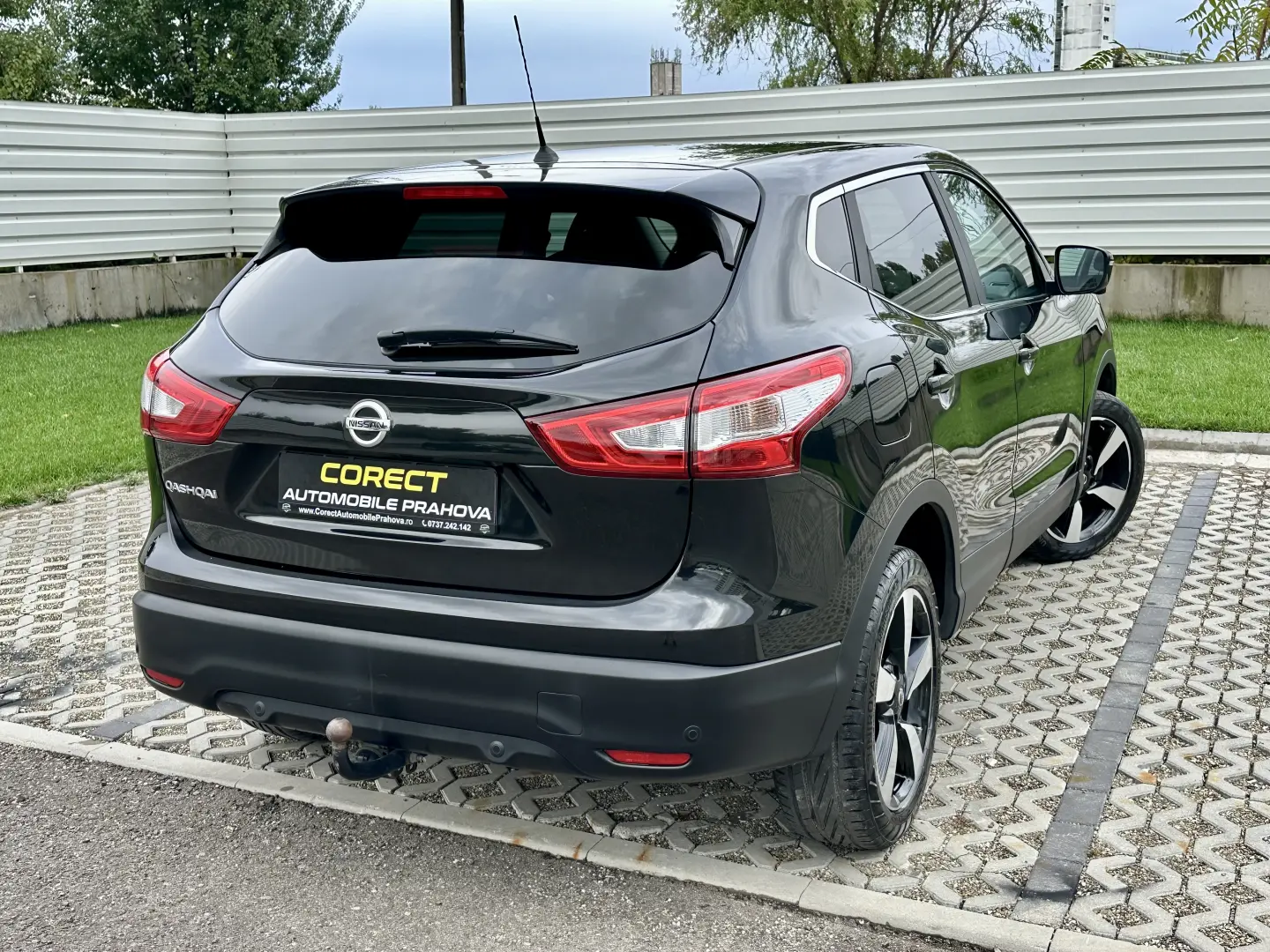 Nissan Qashqai    carlig remorcare   157.000 km   camera 360