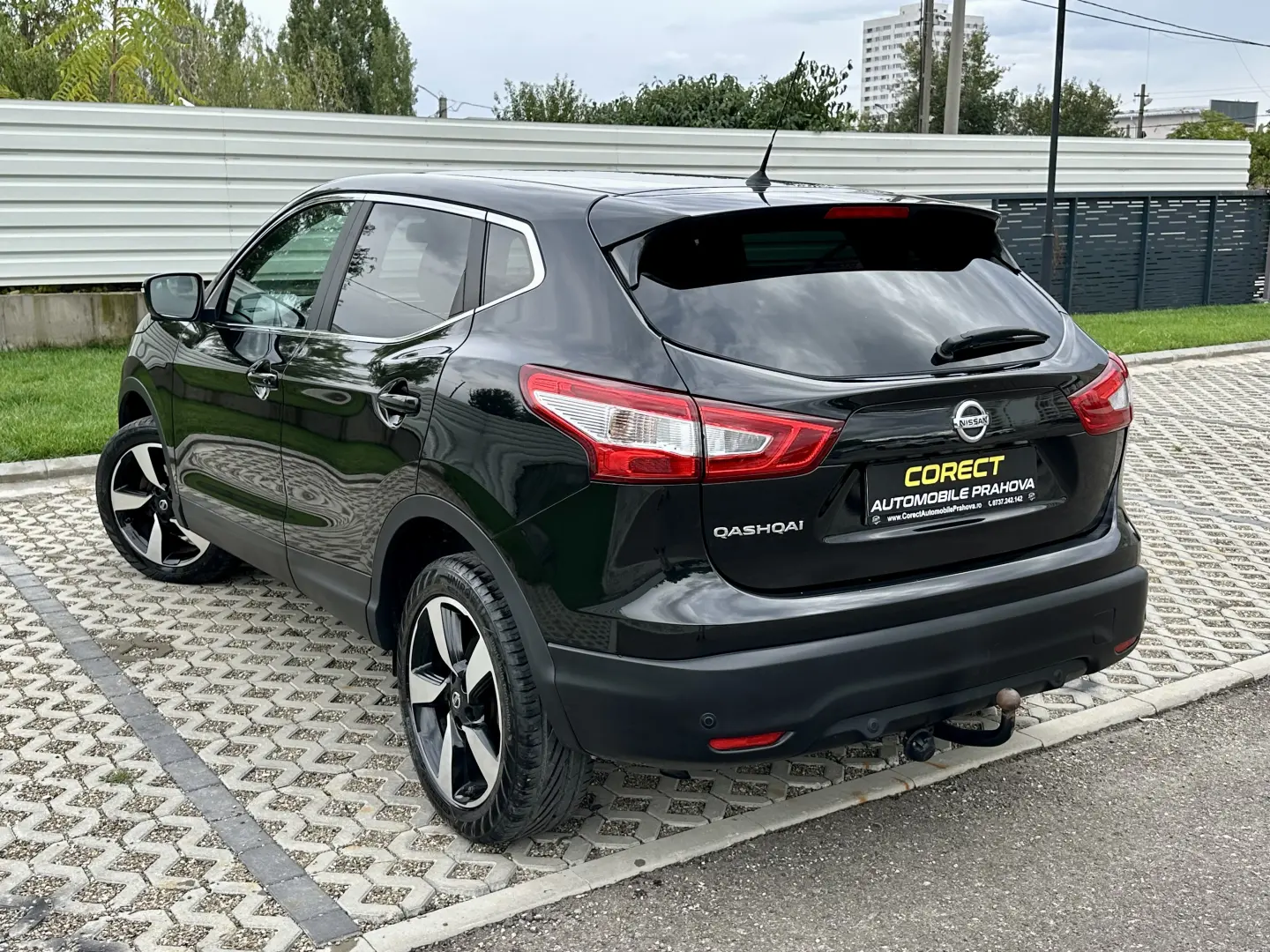 Nissan Qashqai    carlig remorcare   157.000 km   camera 360