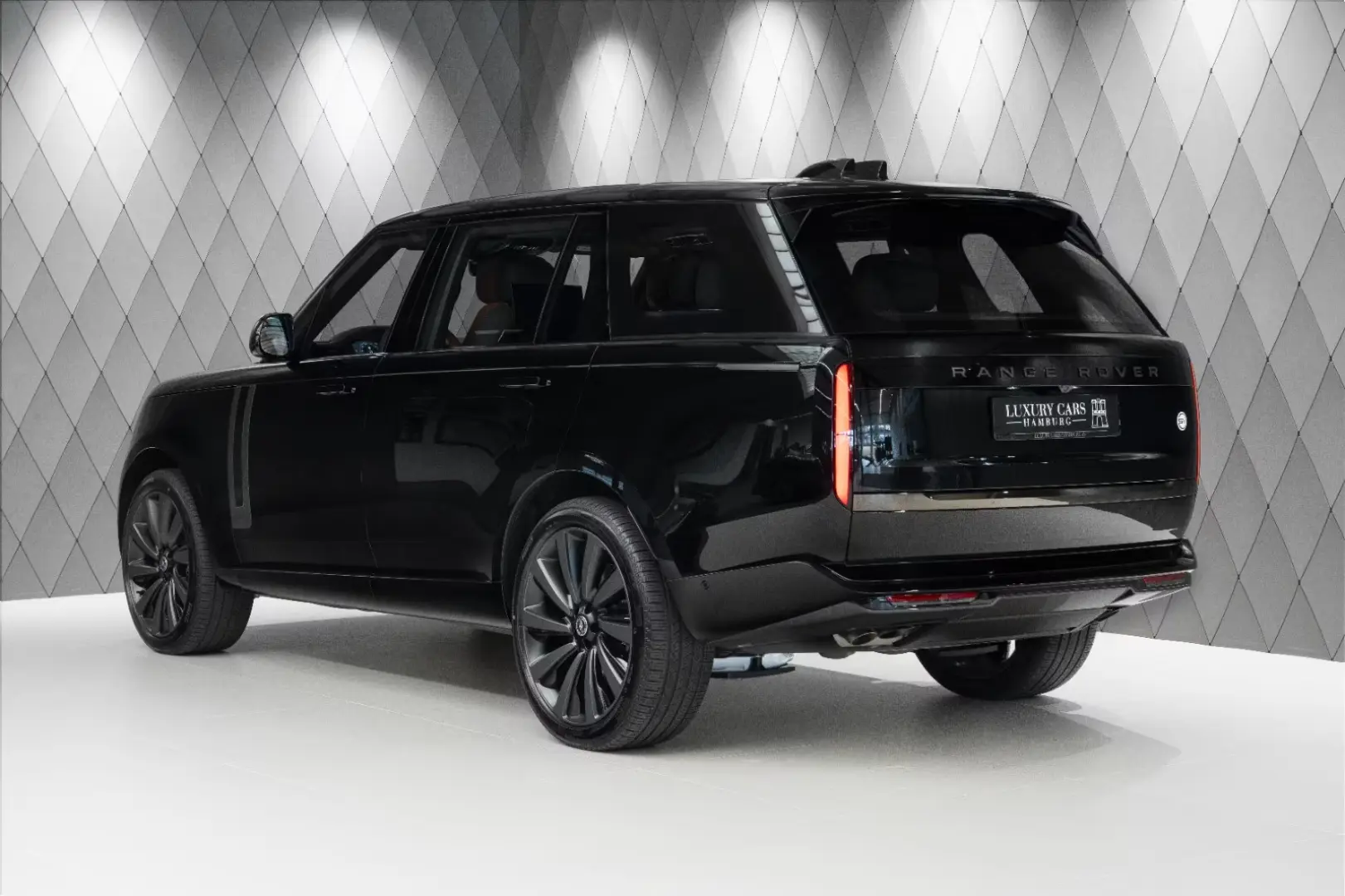 Land Rover Range Rover P615 SV LWB 2025 BLACK RED SUITE