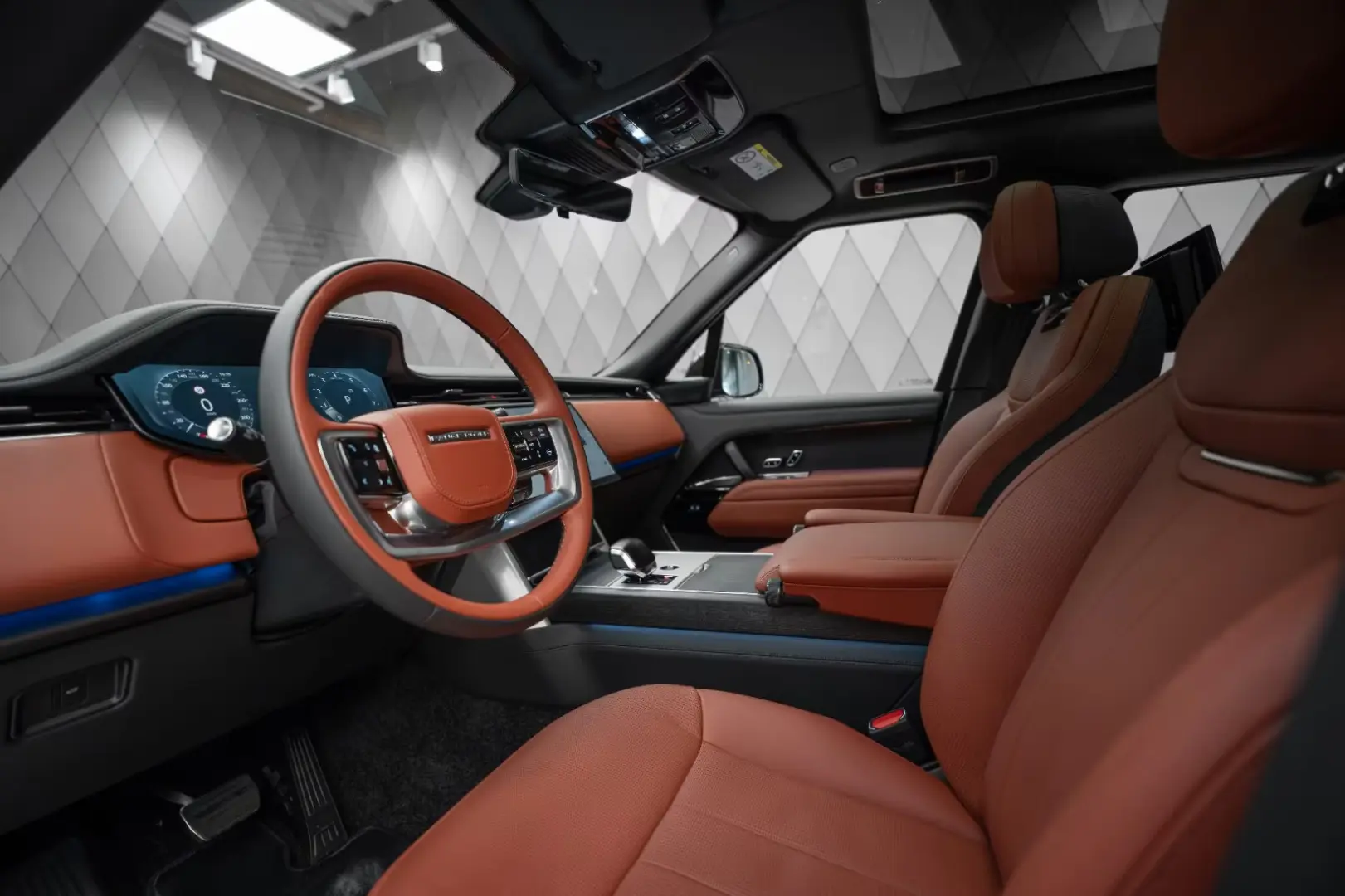Land Rover Range Rover P615 SV LWB 2025 BLACK RED SUITE