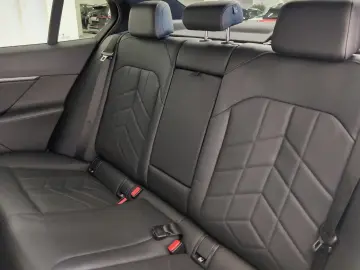 BMW 520 d Pachet Sedan M Sport DAB SHZ