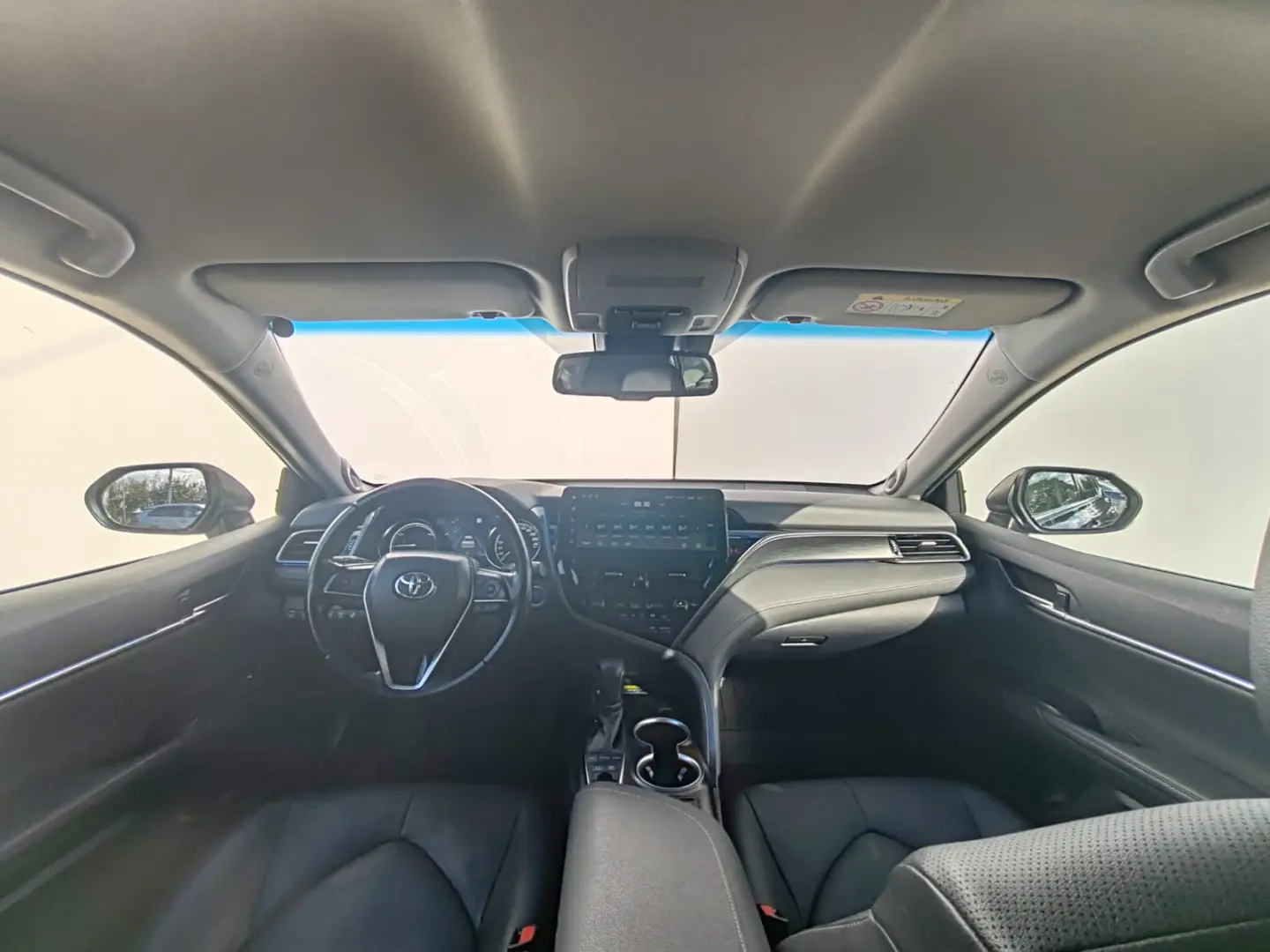 Toyota Camry Luxury
