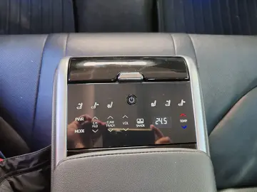 Toyota Camry Luxury