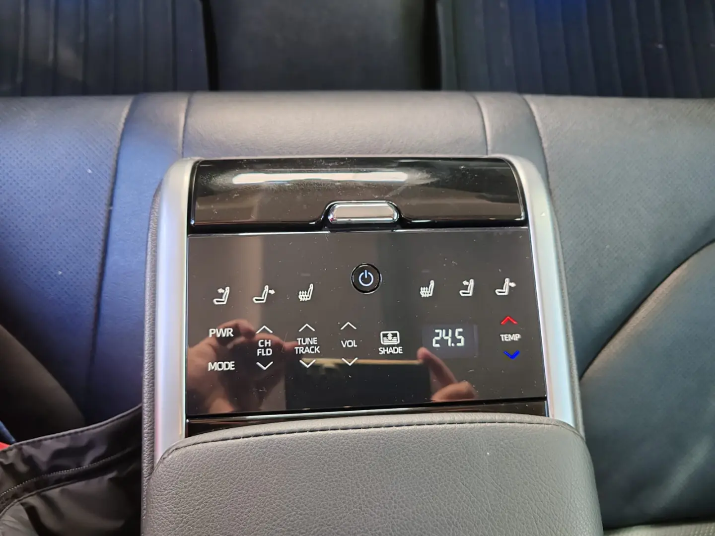 Toyota Camry Luxury
