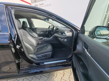 Toyota Camry Luxury