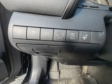 Toyota Camry Luxury