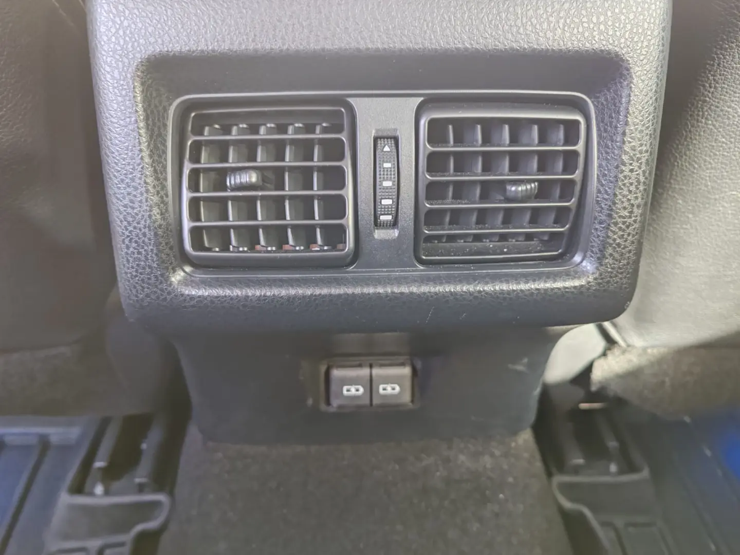Toyota Camry Luxury