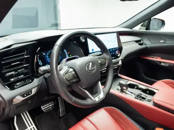Lexus RX500h