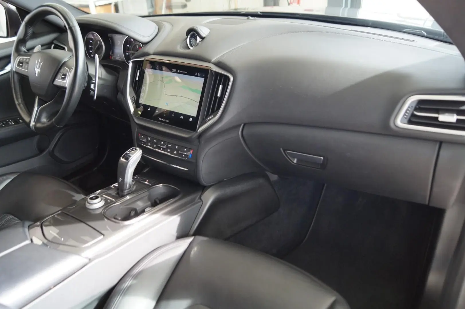 Ghibli Hybrid GT Executive MY21 ACC LED