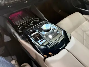 BMW 520 i M Sport HUD AHK 360 H&K