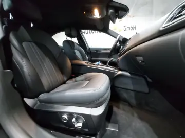 Ghibli NAVI SHZ MEMO-SIT XENON SPORT CARPLAY