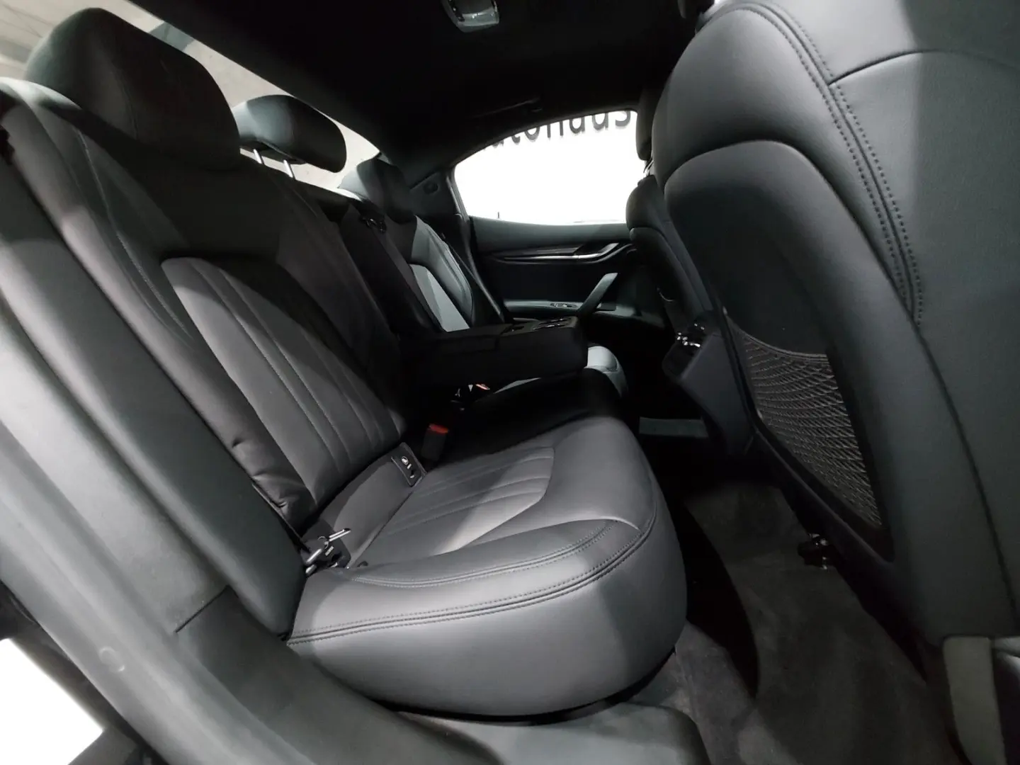 Ghibli NAVI SHZ MEMO-SIT XENON SPORT CARPLAY