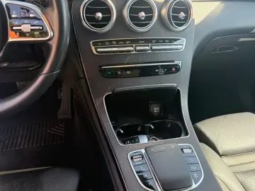 Mercedes-Benz GLC 220 d 4MATIC