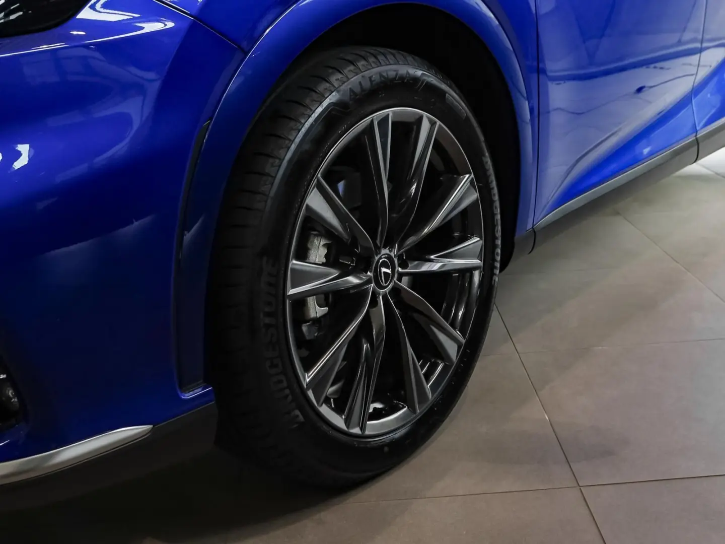 RX 350 h F Sport Design HUD PANO NAVI SHZ PDC KL