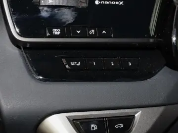 RX 350 h F Sport Design HUD PANO NAVI SHZ PDC KL