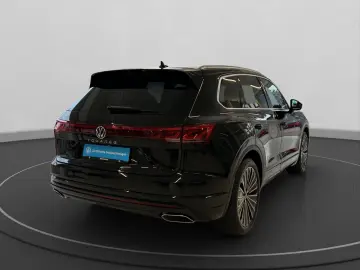 Touareg 3.0 V6 TDI 4Motion Elegance  NACHT LUFT