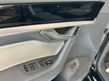 Touareg 3.0 V6 TDI 4Motion Elegance  NACHT LUFT