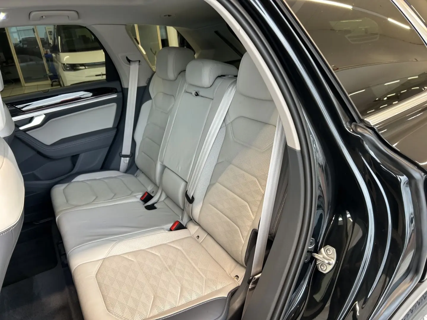 Touareg 3.0 V6 TDI 4Motion Elegance  NACHT LUFT