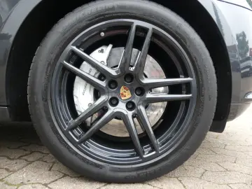 Macan Turbo  2. Hd.  SH-Porsche  Pano.  Sound...