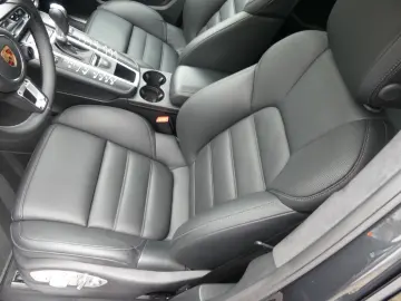 Macan Turbo  2. Hd.  SH-Porsche  Pano.  Sound...