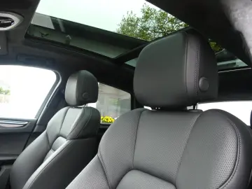 Macan Turbo  2. Hd.  SH-Porsche  Pano.  Sound...