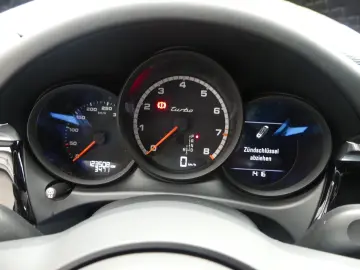 Macan Turbo  2. Hd.  SH-Porsche  Pano.  Sound...