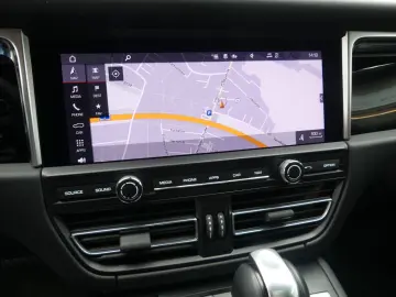 Macan Turbo  2. Hd.  SH-Porsche  Pano.  Sound...