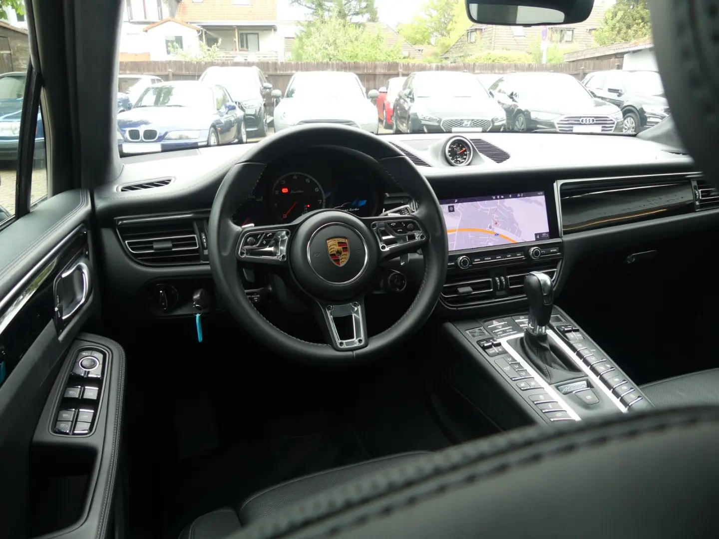 Macan Turbo  2. Hd.  SH-Porsche  Pano.  Sound...