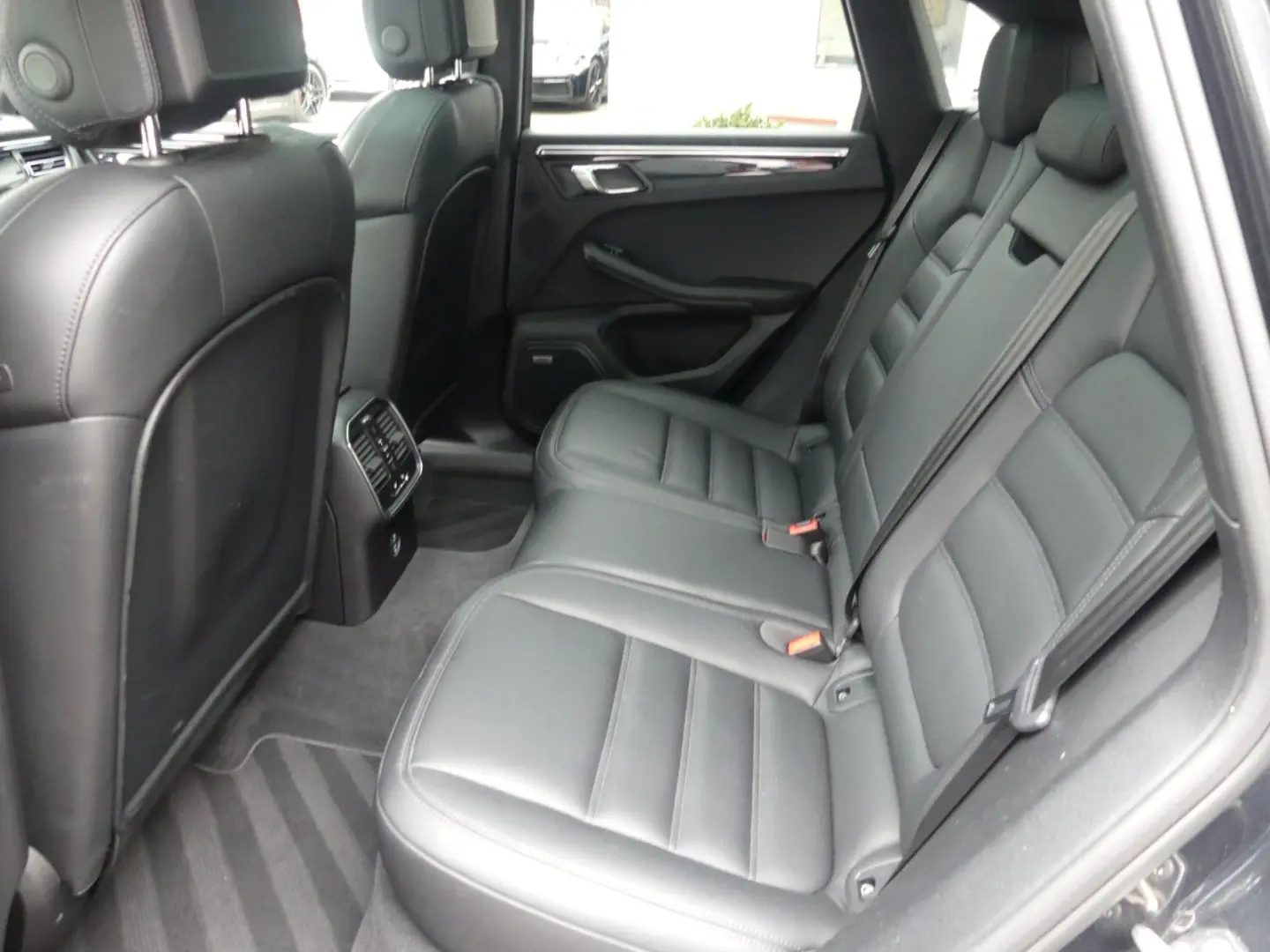 Macan Turbo  2. Hd.  SH-Porsche  Pano.  Sound...