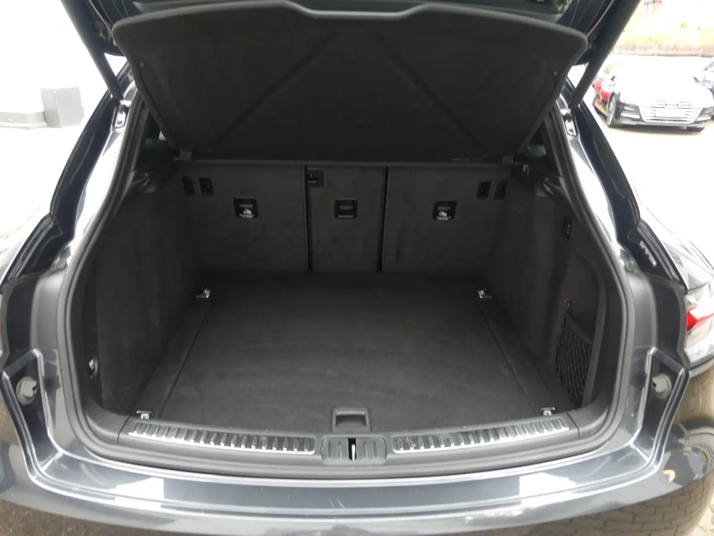 Macan Turbo  2. Hd.  SH-Porsche  Pano.  Sound...