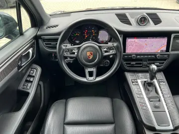 Macan GTS  PANO-AHK-360-ACC-18WEGE-BOSE-CHRONO