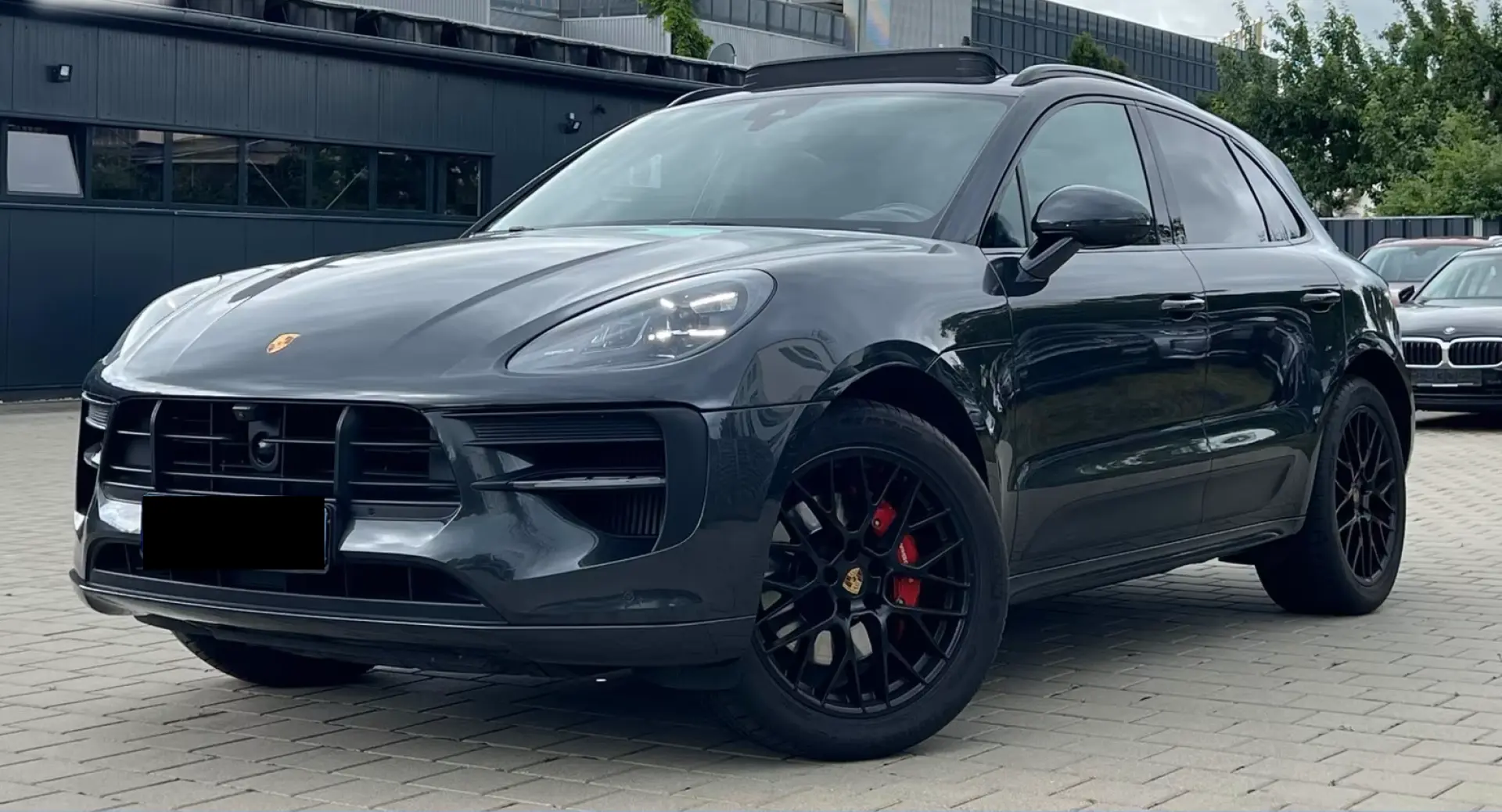 Macan GTS  PANO-AHK-360-ACC-18WEGE-BOSE-CHRONO