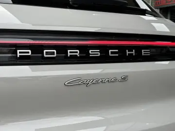 Cayenne III S E-Hybrid PHEV 21 8 kWh Aut.