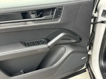 Cayenne III S E-Hybrid PHEV 21 8 kWh Aut.