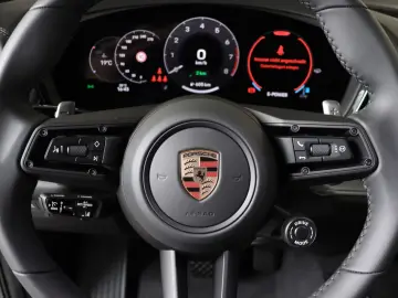 Porsche Cayenne E-Hybrid Coupe Sport Design