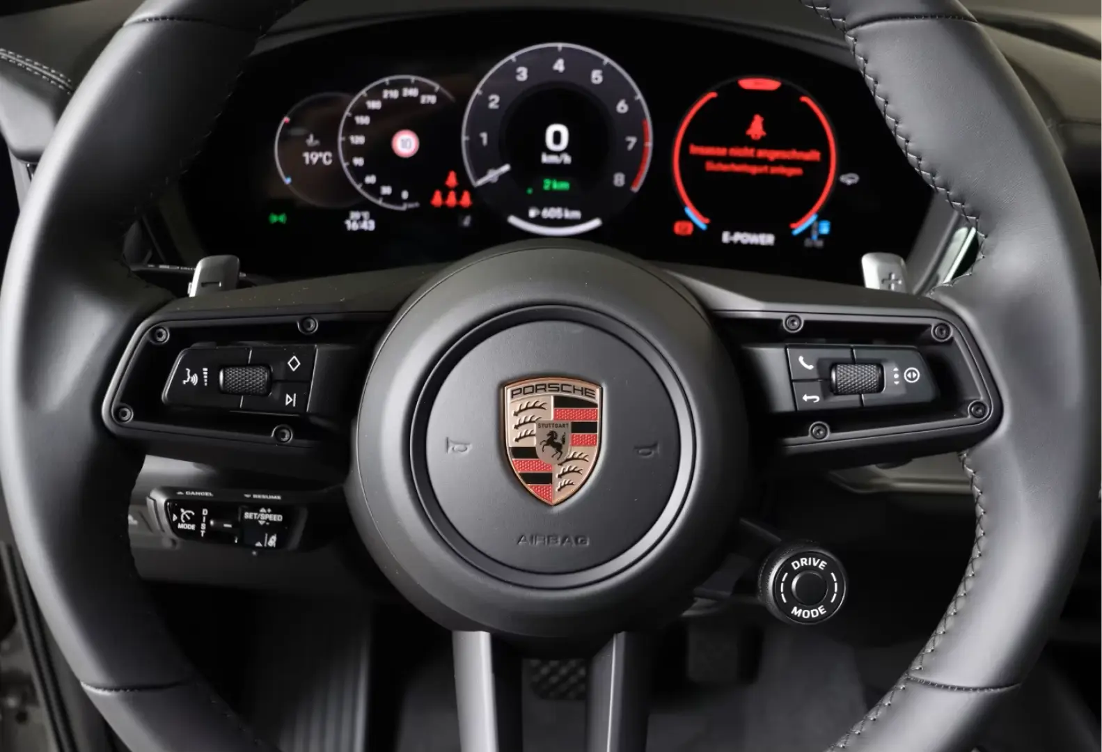 Porsche Cayenne E-Hybrid Coupe Sport Design